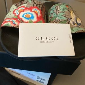 Authentic Gucci Slides size 38